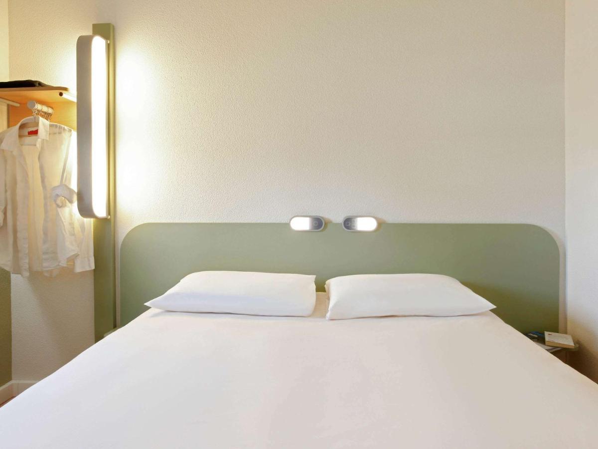 Ibis Budget Manosque Cadarache Exterior photo